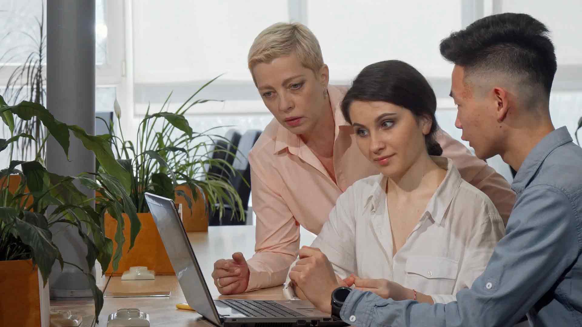 LinkedIn Group Search for Power BI